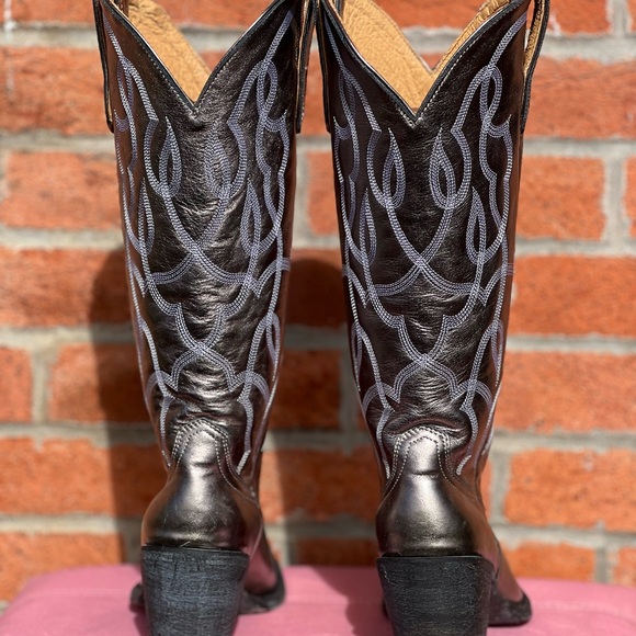 Idyllwind Miranda Lambert Silver Boot - Picture 3 of 5